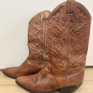 Guess Tan Leather Sole